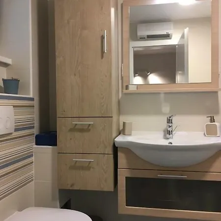 Behin * Martinšćica